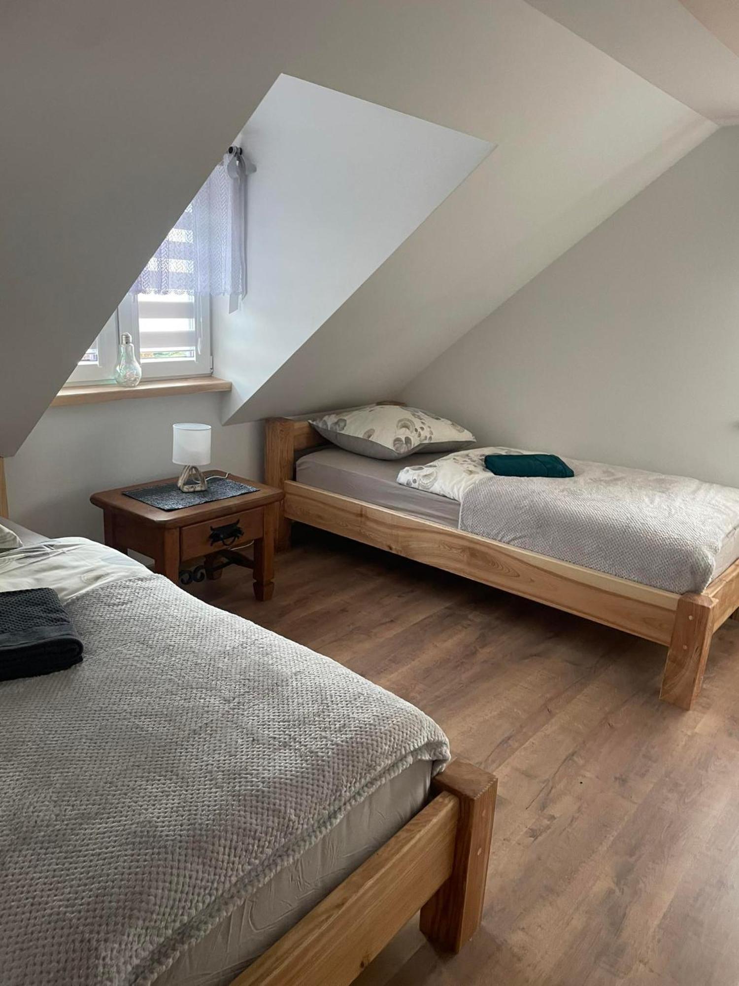 Jaskowa Chata Bieszczady Apartament Z Basenem Baligród Exterior foto